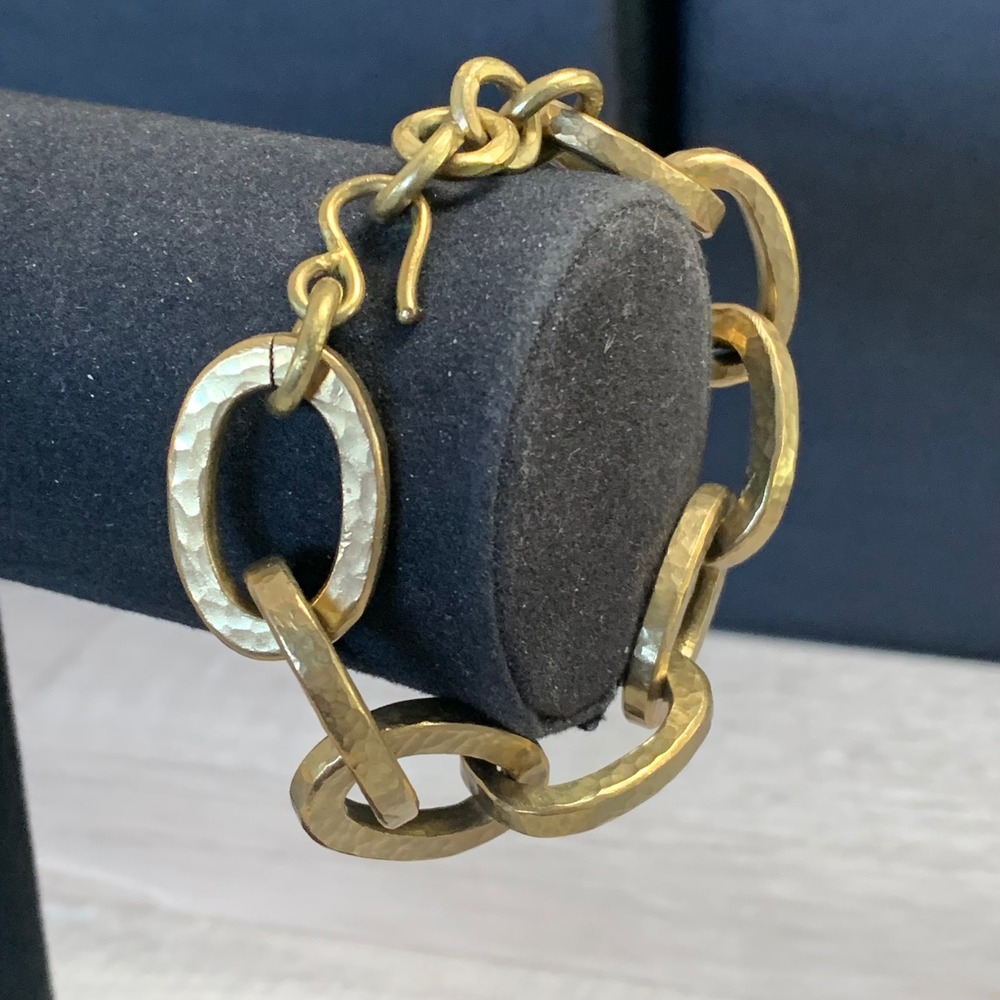 Gold Tone Hammered Chunky Oval Link Bracelet Artisan Textured Hook Clasp 6.25in